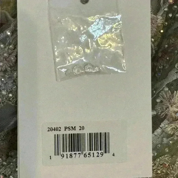 Mac Duggal Embellished Illusion Long Sleeve A Line Gown Plus Size 20 Style 20402 - Picture 7 of 8